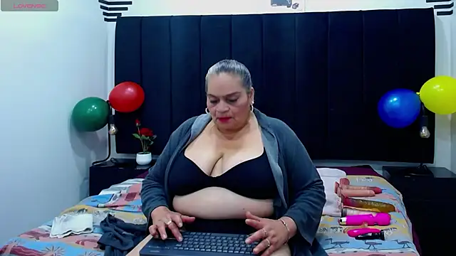 VickyBoobss online show from 10/24/25, 07:54