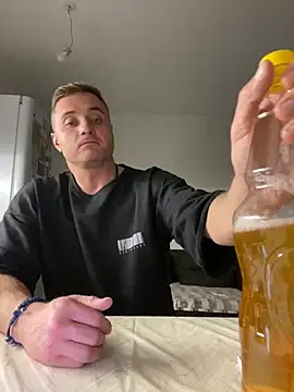 viamen online show from 10/11/25, 03:43