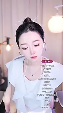 Snapshot of Zoe-99 chatting on 09/15/25, 12:27 Zoe-99 online show from 09/15/25, 12:27