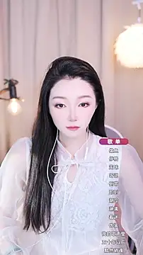 Snapshot of Zoe-99 chatting on 09/20/25, 01:23 Zoe-99 online show from 09/20/25, 01:23