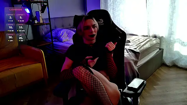 leon yuugen online show from 02/19/25, 08:01