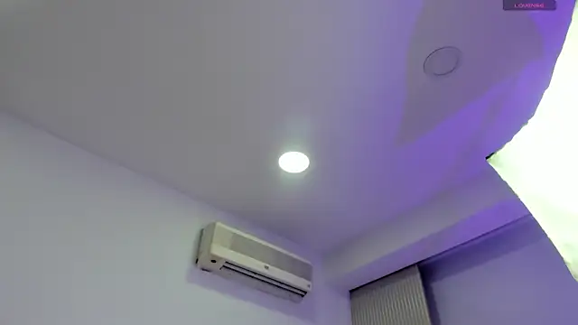 Snapshot of kathy_bakerr chatting on 05/03/26, 12:33 kathy bakerr online show from 05/03/26, 12:33
