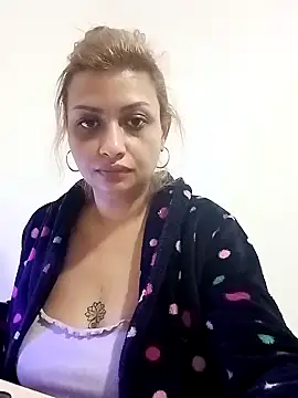 Snapshot of rosse26830 chatting on 01/12/25, 02:41 rosse26830 online show from 01/12/25, 02:41