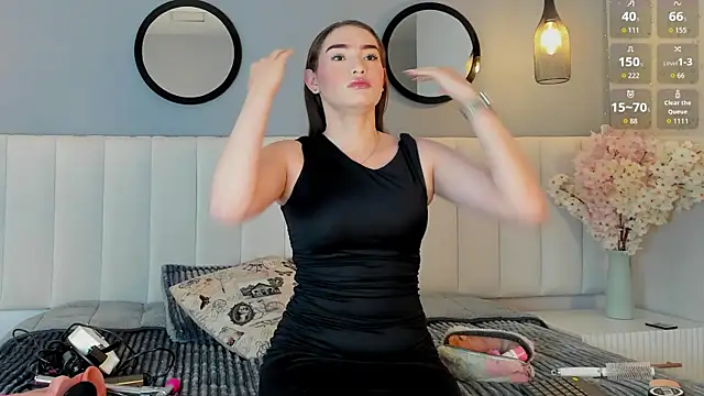 chelsea bolton  online show from 02/05/26, 12:21