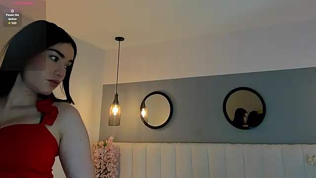 chelsea bolton  online show from 04/03/26, 12:14