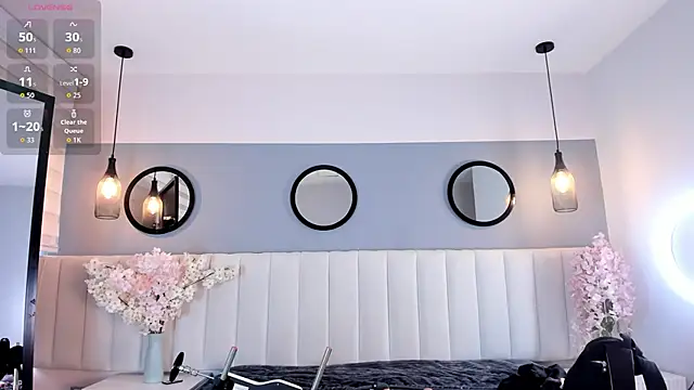 chelsea bolton  online show from 04/23/26, 12:29