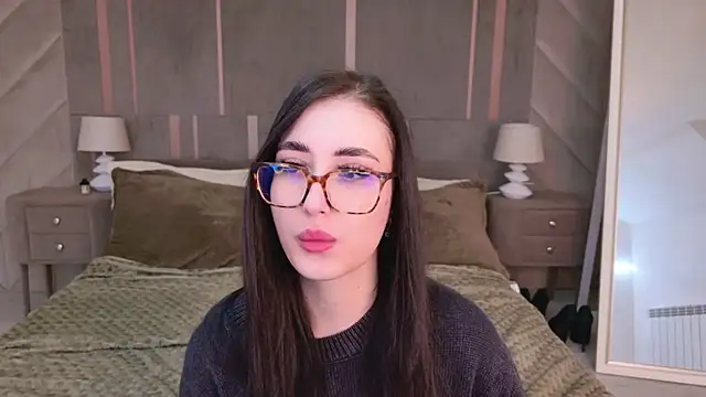 EmmaLawrens online show from 03/11/25, 10:51