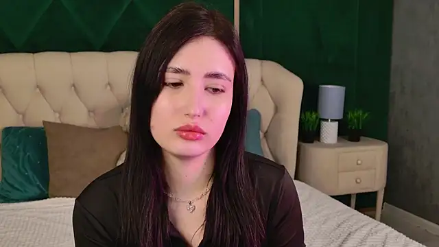 EmmaLawrens online show from 03/22/26, 10:40