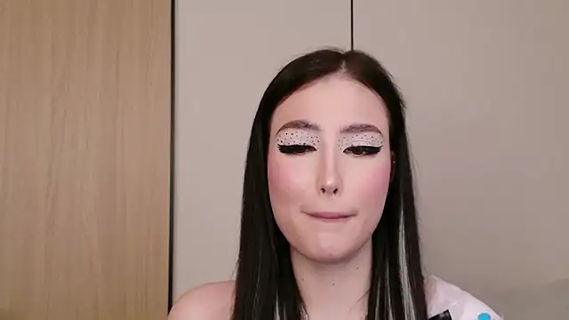 EmmaLawrens online show from 04/15/26, 07:58