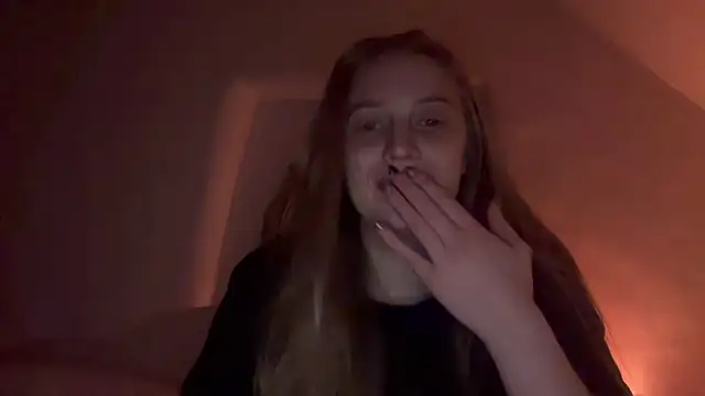 Ella-82 online show from 11/10/25, 08:30