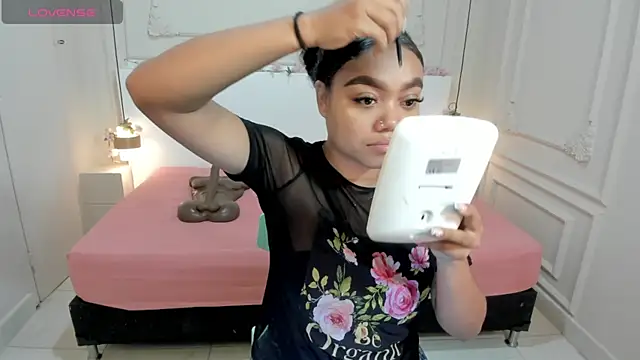 JasmineRose7 online show from 10/17/25, 11:57