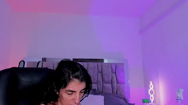Snapshot of Valentina_slim chatting on 01/26/25, 12:26 Valentina slim online show from 01/26/25, 12:26