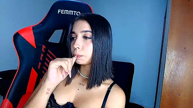 Rousse violett online show from 02/11/26, 01:10