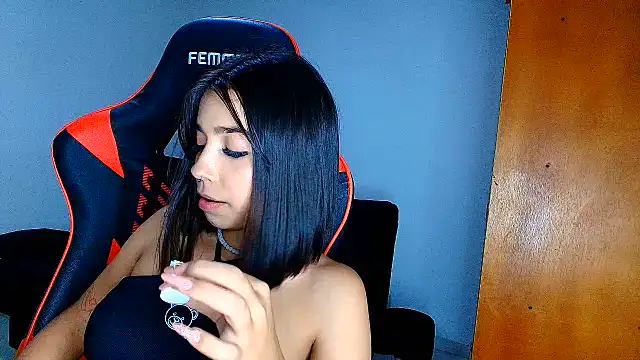 Rousse violett online show from 02/24/26, 01:14