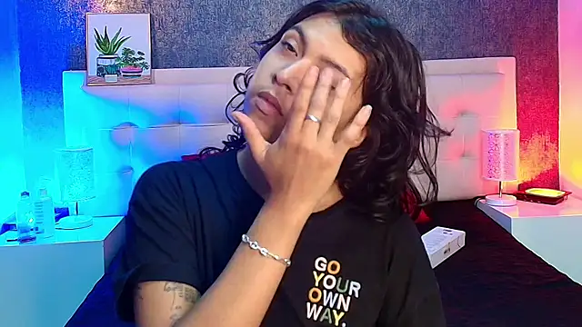 gabriela cortez online show from 02/28/25, 08:28