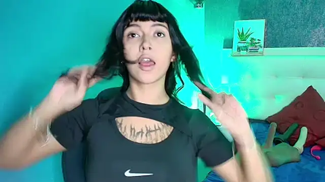 gabriela cortez online show from 03/07/25, 07:38