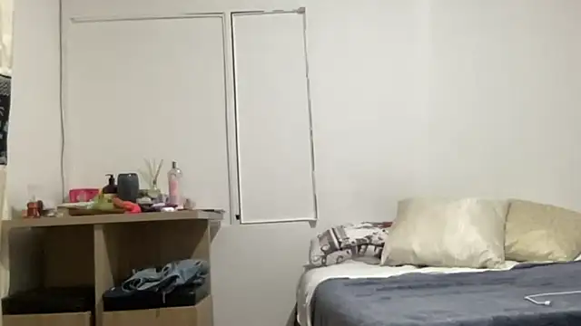 LunaBeya online show from 10/21/25, 12:28