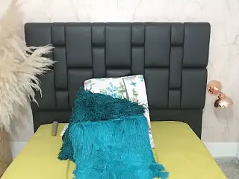 RAICHELLCOOPER1 online show from 01/11/25, 12:55