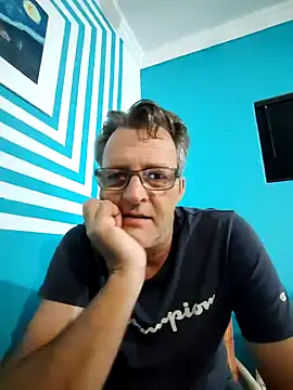 Snapshot of itsmeyes69 chatting on 01/10/25, 10:15 itsmeyes69 online show from 01/10/25, 10:15