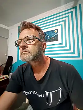 Snapshot of itsmeyes69 chatting on 02/04/25, 08:28 itsmeyes69 online show from 02/04/25, 08:28