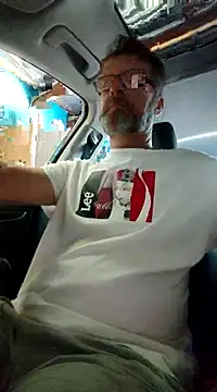 Snapshot of itsmeyes69 chatting on 02/23/25, 08:33 itsmeyes69 online show from 02/23/25, 08:33