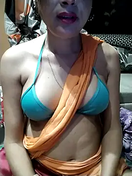 Snapshot of SANA-LEONI chatting on 03/02/25, 04:32 SANA-LEONI online show from 03/02/25, 04:32