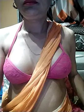 Snapshot of SANA-LEONI chatting on 03/19/25, 06:23 SANA-LEONI online show from 03/19/25, 06:23