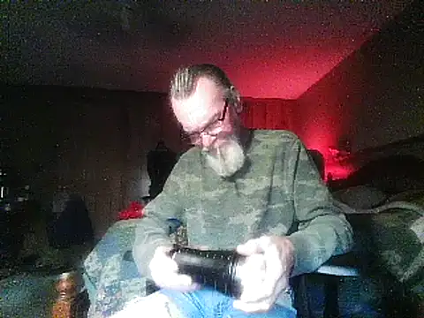 Snapshot of Aldick68 chatting on 03/08/25, 10:45 Aldick68 online show from 03/08/25, 10:45