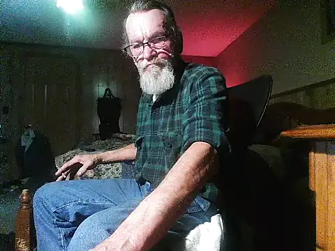 Snapshot of Aldick68 chatting on 03/13/25, 01:32 Aldick68 online show from 03/13/25, 01:32