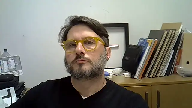 Snapshot of Cellino4 chatting on 01/15/26, 05:27 Cellino4 online show from 01/15/26, 05:27