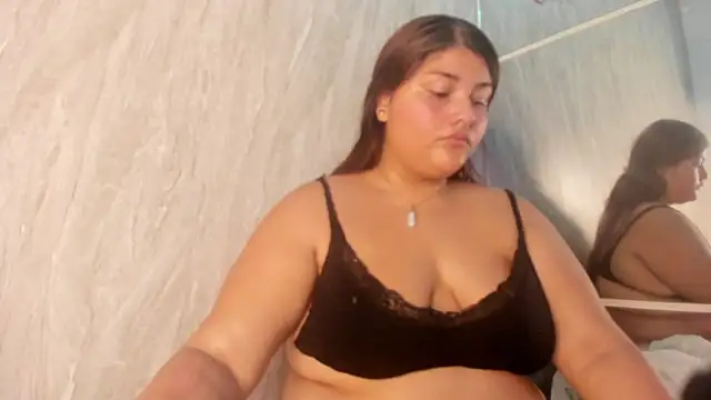 TaniaBellini online show from 01/12/25, 04:29