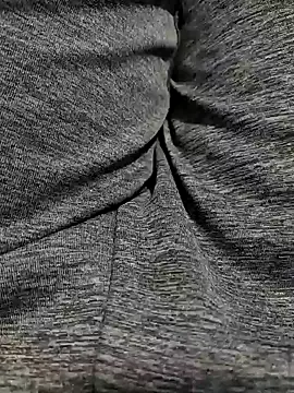 Snapshot of braveman999 chatting on 01/11/25, 02:25 braveman999 online show from 01/11/25, 02:25