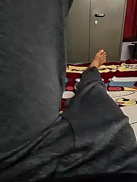 Snapshot of braveman999 chatting on 01/13/25, 07:10 braveman999 online show from 01/13/25, 07:10