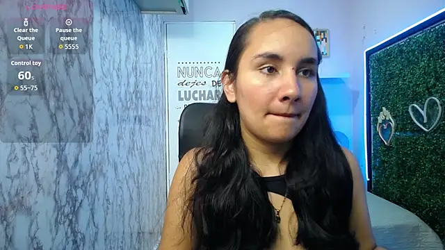 Snapshot of Maylin_horny19 chatting on 09/10/25, 07:36 Maylin horny19 online show from 09/10/25, 07:36