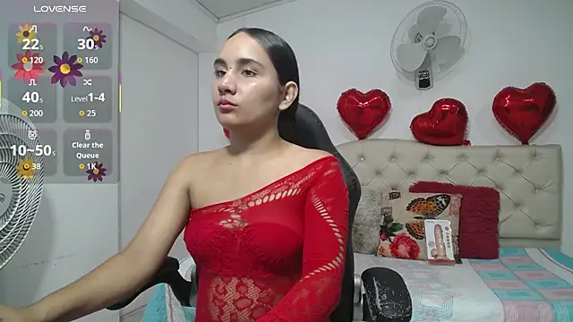 Snapshot of Maylin_horny19 chatting on 10/12/25, 01:48 Maylin horny19 online show from 10/12/25, 01:48