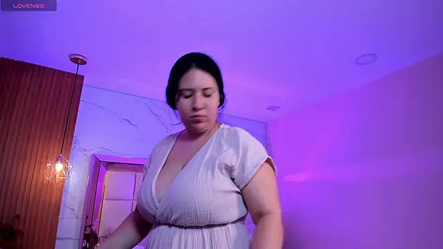 zoes milee online show from 03/03/26, 11:27