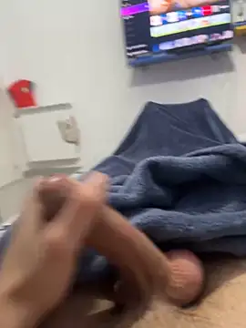 Snapshot of lucarioos06 chatting on 01/26/25, 02:30 lucarioos06 online show from 01/26/25, 02:30