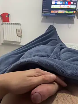 Snapshot of lucarioos06 chatting on 01/27/25, 11:11 lucarioos06 online show from 01/27/25, 11:11