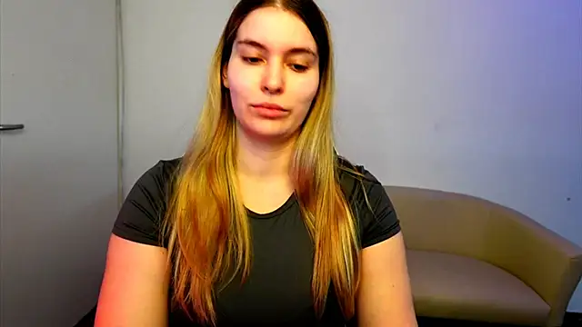 Snapshot of ShyHotNerd chatting on 10/26/25, 12:11 ShyHotNerd online show from 10/26/25, 12:11