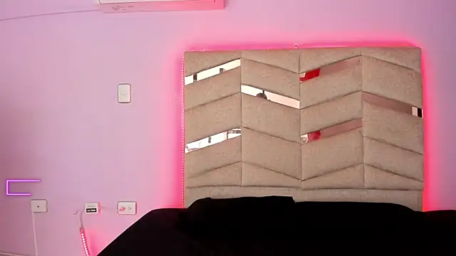 RubiSharqui  online show from 10/24/25, 12:45