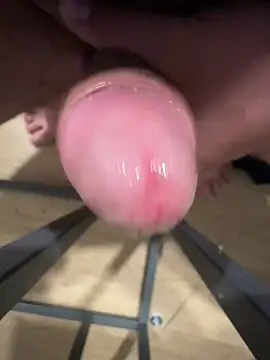 latinofhot online show from 12/24/24, 11:28