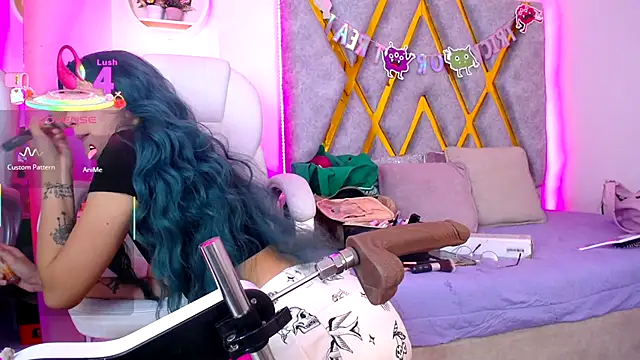 SussanHottye1  online show from 12/05/25, 10:24