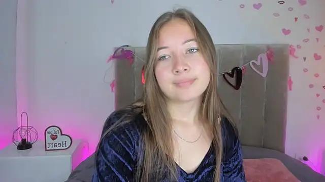 Dahlia Rousse online show from 03/22/25, 02:48