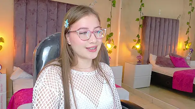 Dahlia Rousse online show from 02/19/26, 06:31