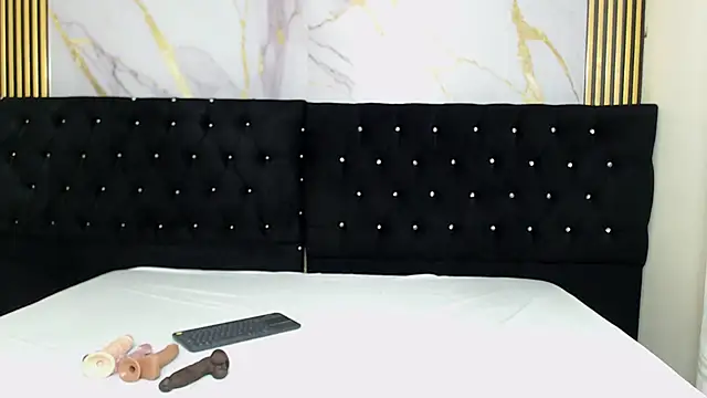 SalomeSimonz online show from 03/07/25, 07:49