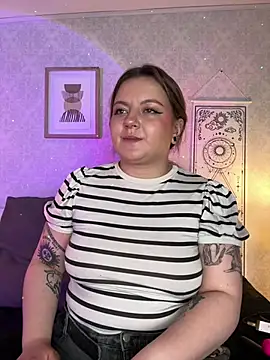 Veronica simons online show from 07/23/26, 09:35