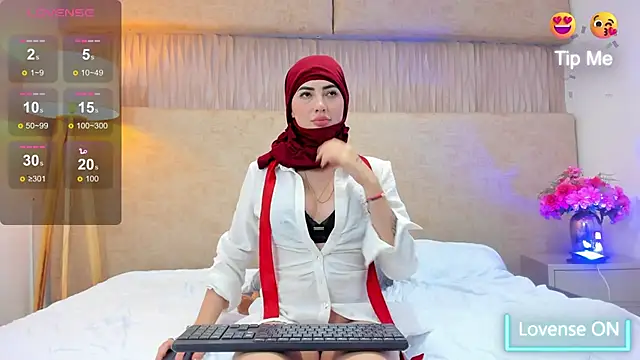 Snapshot of taylorsmiiith_ chatting on 02/25/25, 10:18 taylorsmiiith online show from 02/25/25, 10:18