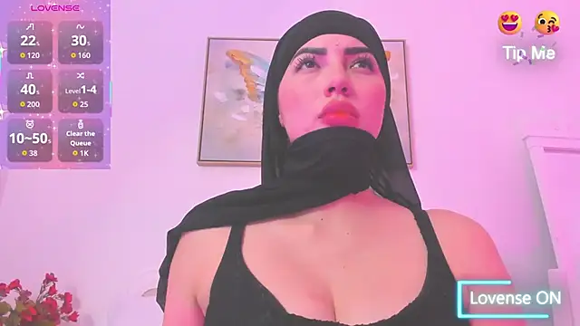 Snapshot of taylorsmiiith_ chatting on 12/04/25, 08:17 taylorsmiiith online show from 12/04/25, 08:17