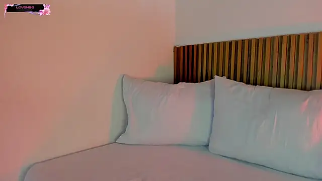 alliss ginger  online show from 11/21/25, 07:12