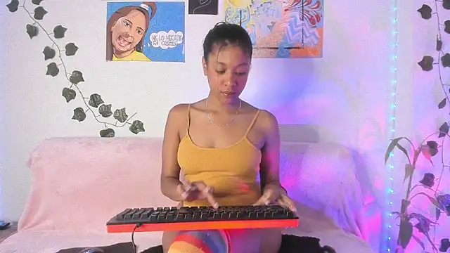 ElectraaJoness online show from 05/05/26, 02:25